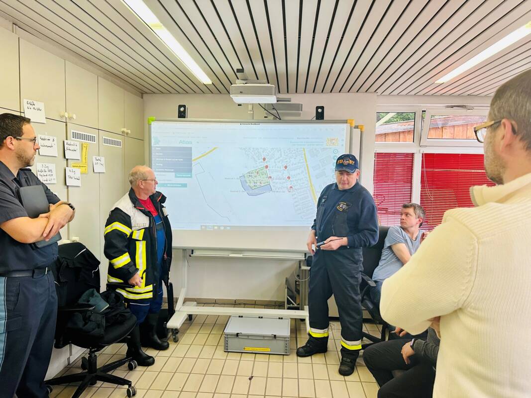 Lagebesprechung Hochwasser