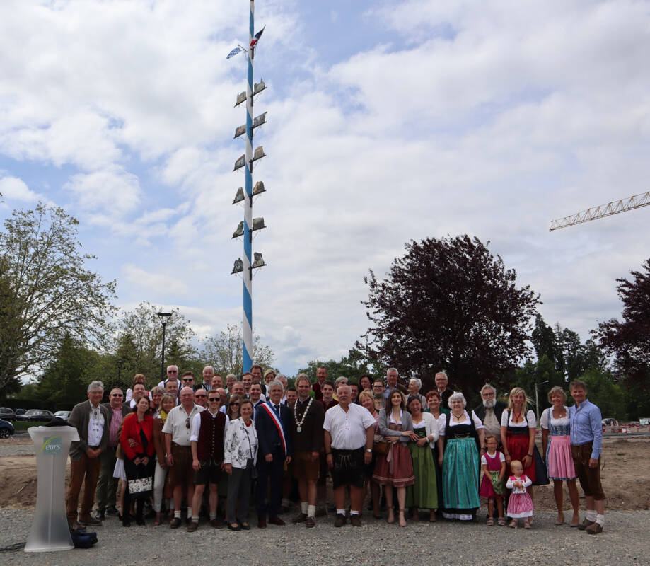 Besuch in Feurs 2019 mit Maibaumaufstellen
