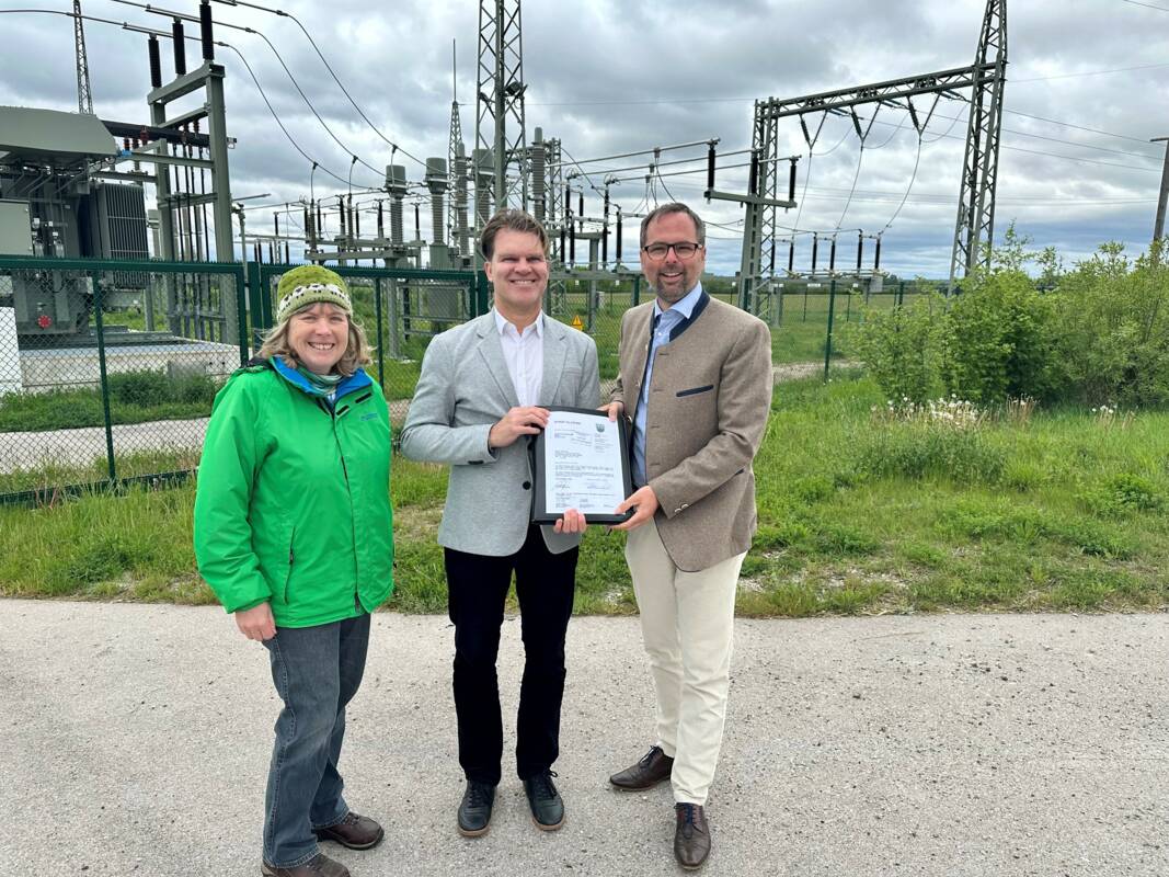 Unterzeichnung SWO Stromlieferant Stadt